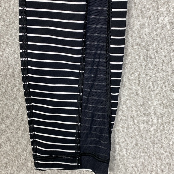 Lululemon Train Times legging pant 25” size 4 parallel stripe mid rise mesh - Picture 10 of 11